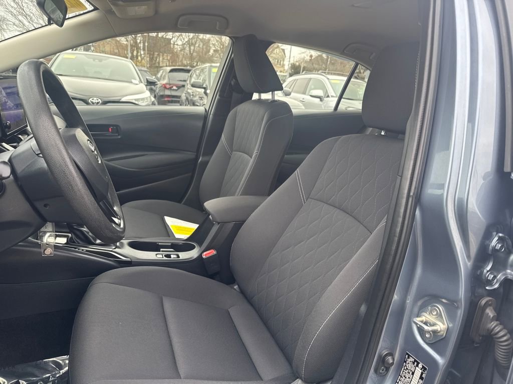 Used 2025 Toyota Corolla LE image 14