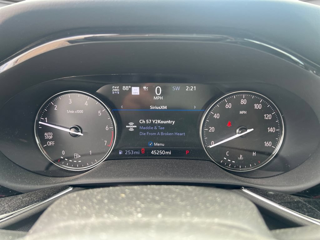 Used 2023 Buick Envision Avenir AWD/4WD image 14