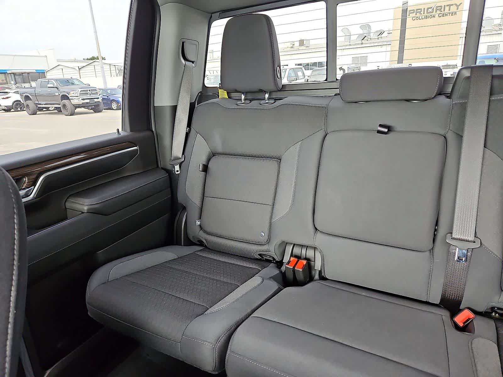Used 2025 Chevrolet Silverado 2500 LT w/ All Star Edition AWD/4WD image 13