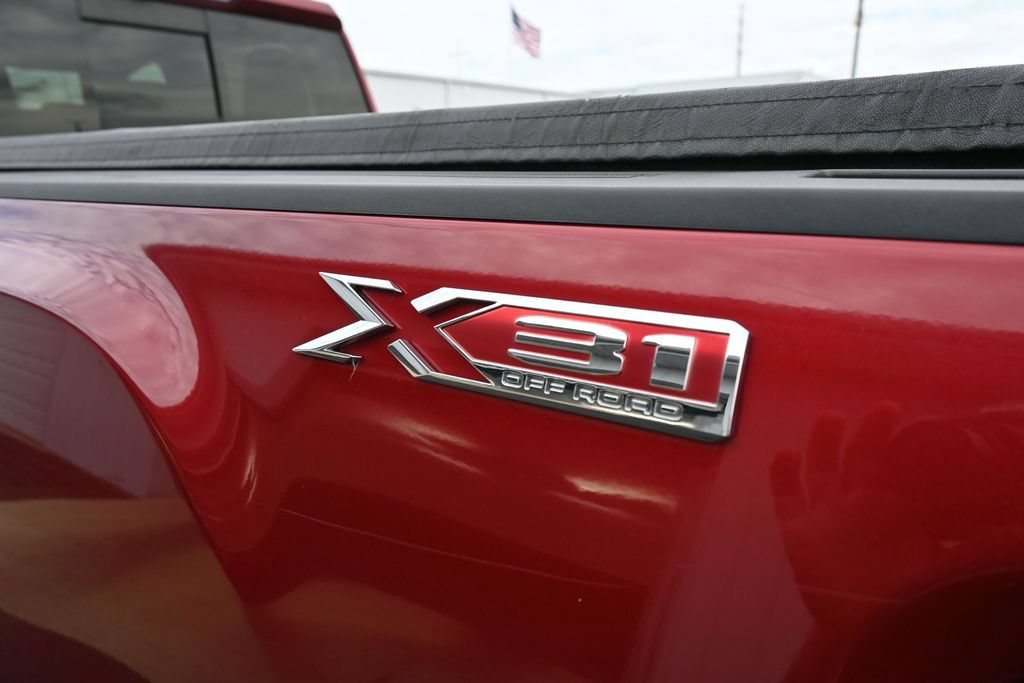 Used 2020 GMC Sierra 2500 SLT w/ SLT Premium Plus Package AWD/4WD image 14