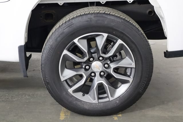 Used 2023 Chevrolet Silverado 1500 LT AWD/4WD image 36