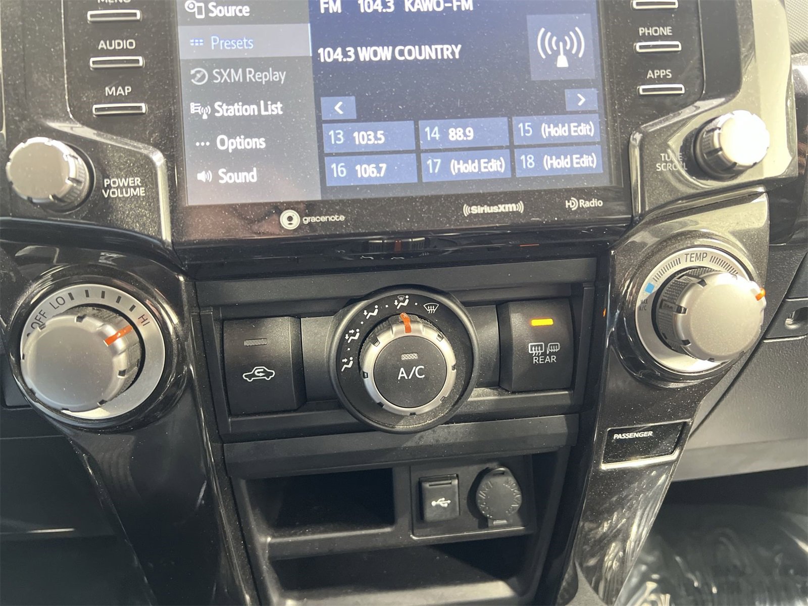 Used 2024 Toyota 4Runner TRD Off-Road image 18