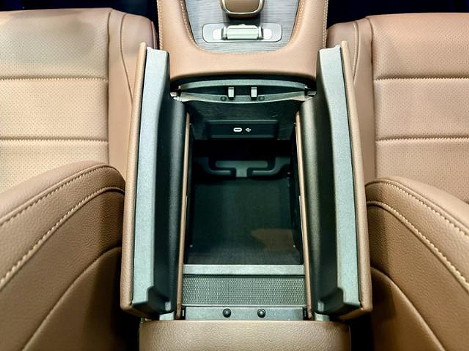 New 2026 Mercedes-Benz GLS 450 4MATIC image 27