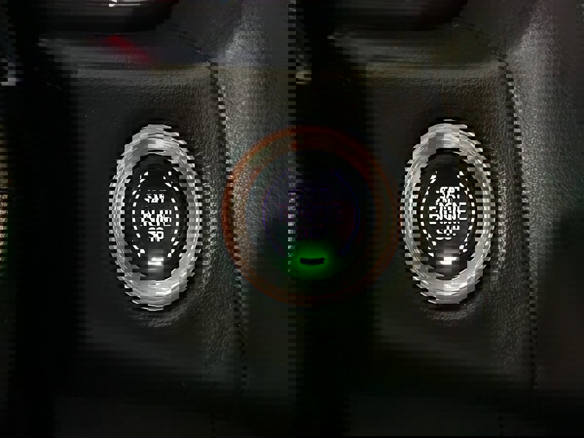 Used 2021 Chevrolet Suburban Z71 image 39