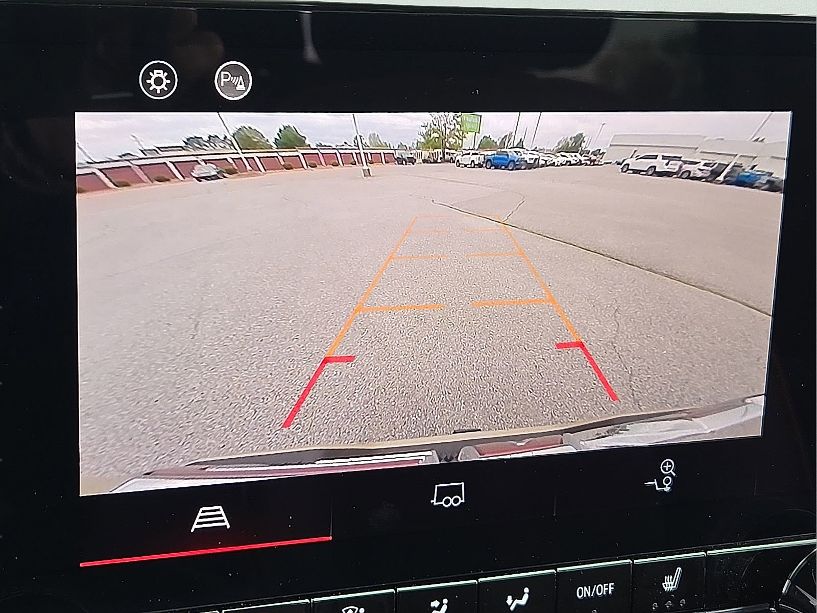 Used 2023 GMC Canyon AT4 w/ LPO, Skid Plate Package AWD/4WD image 16