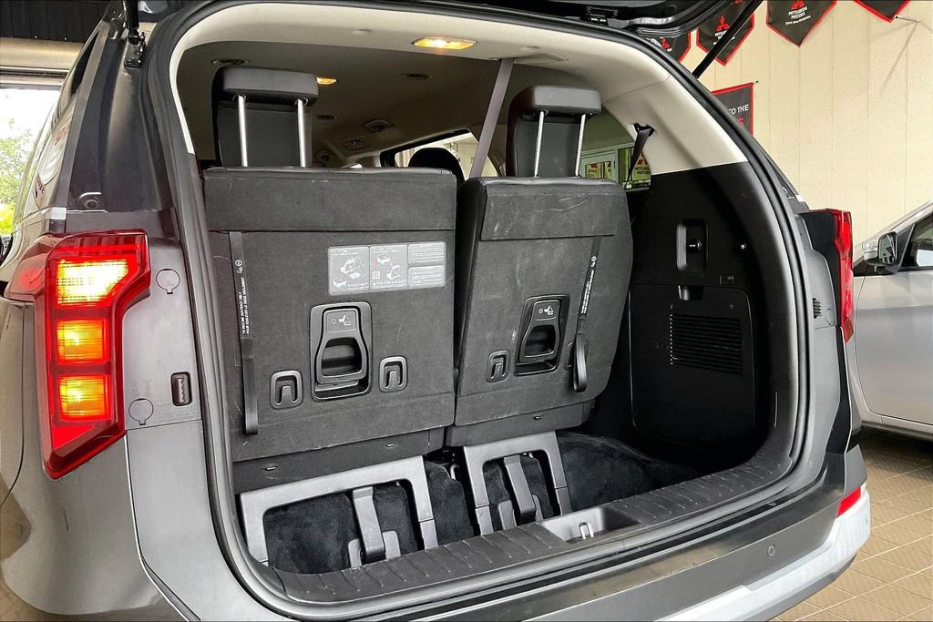 Used 2026 Kia Carnival FWD image 20