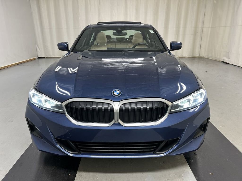 Used 2023 BMW 330e xDrive image 3