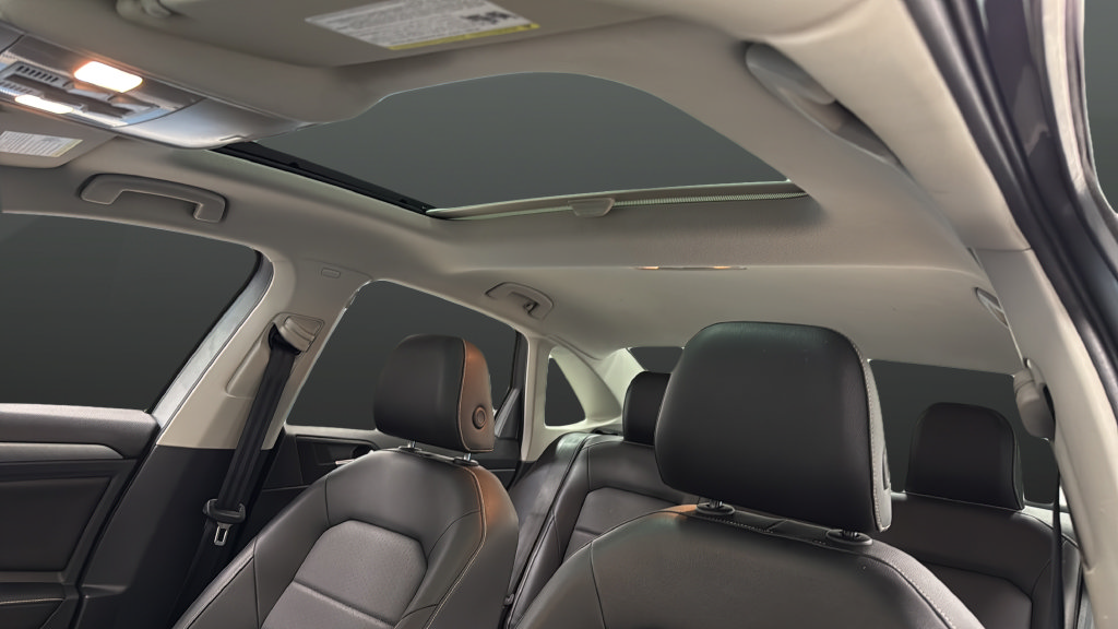 Certified 2024 Volkswagen Jetta SE FWD image 12