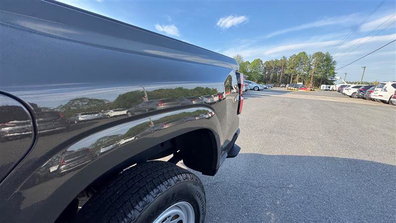 Used 2023 Chevrolet Colorado W/T RWD image 16