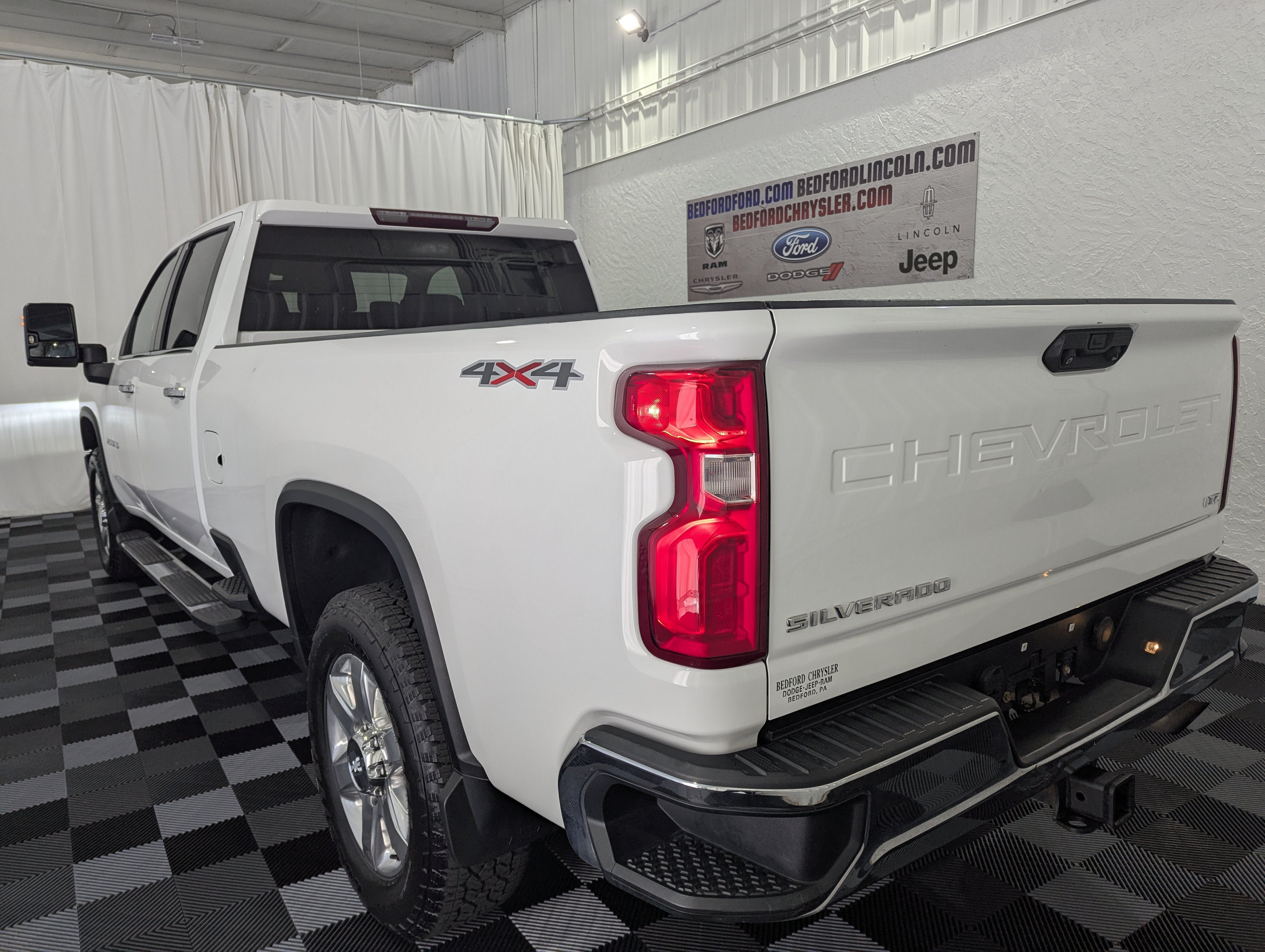 Used 2020 Chevrolet Silverado 2500 LTZ w/ Snow Plow Prep/Camper Package AWD/4WD image 13