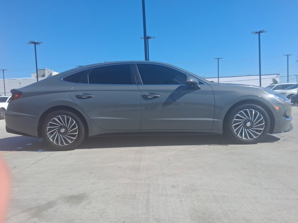 Certified 2023 Hyundai Sonata SEL image 2