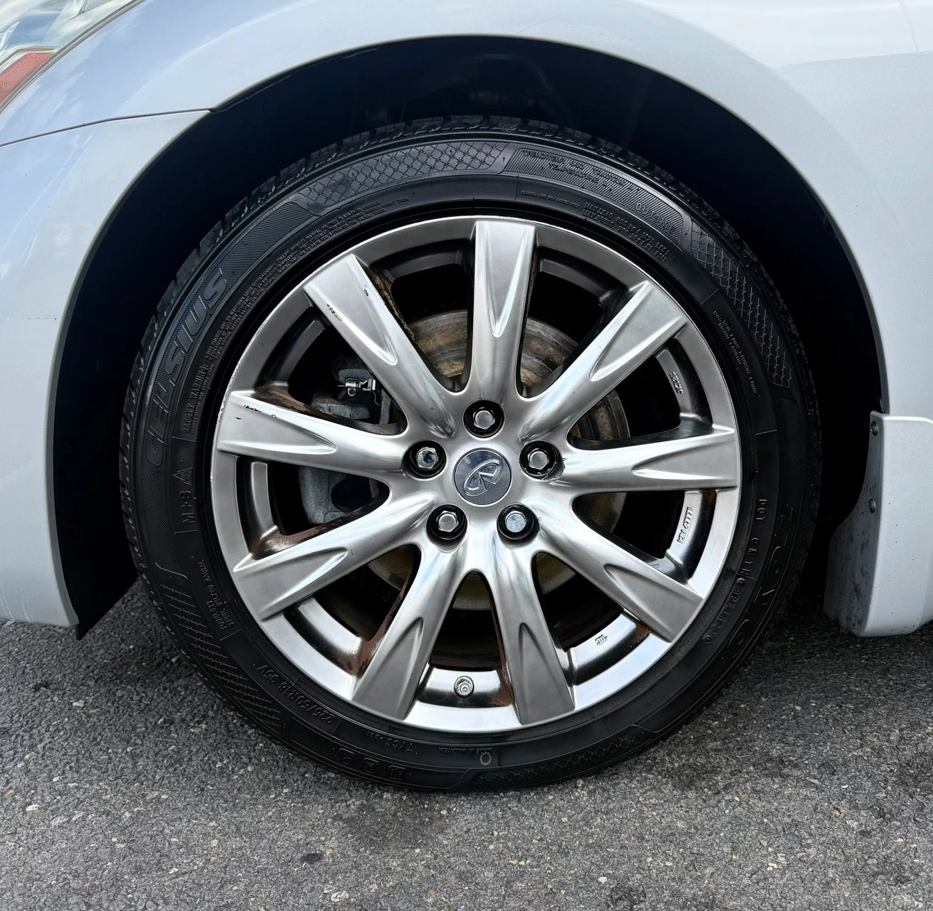 Used 2011 INFINITI G37 x Sedan w/ Premium Pkg AWD/4WD image 44