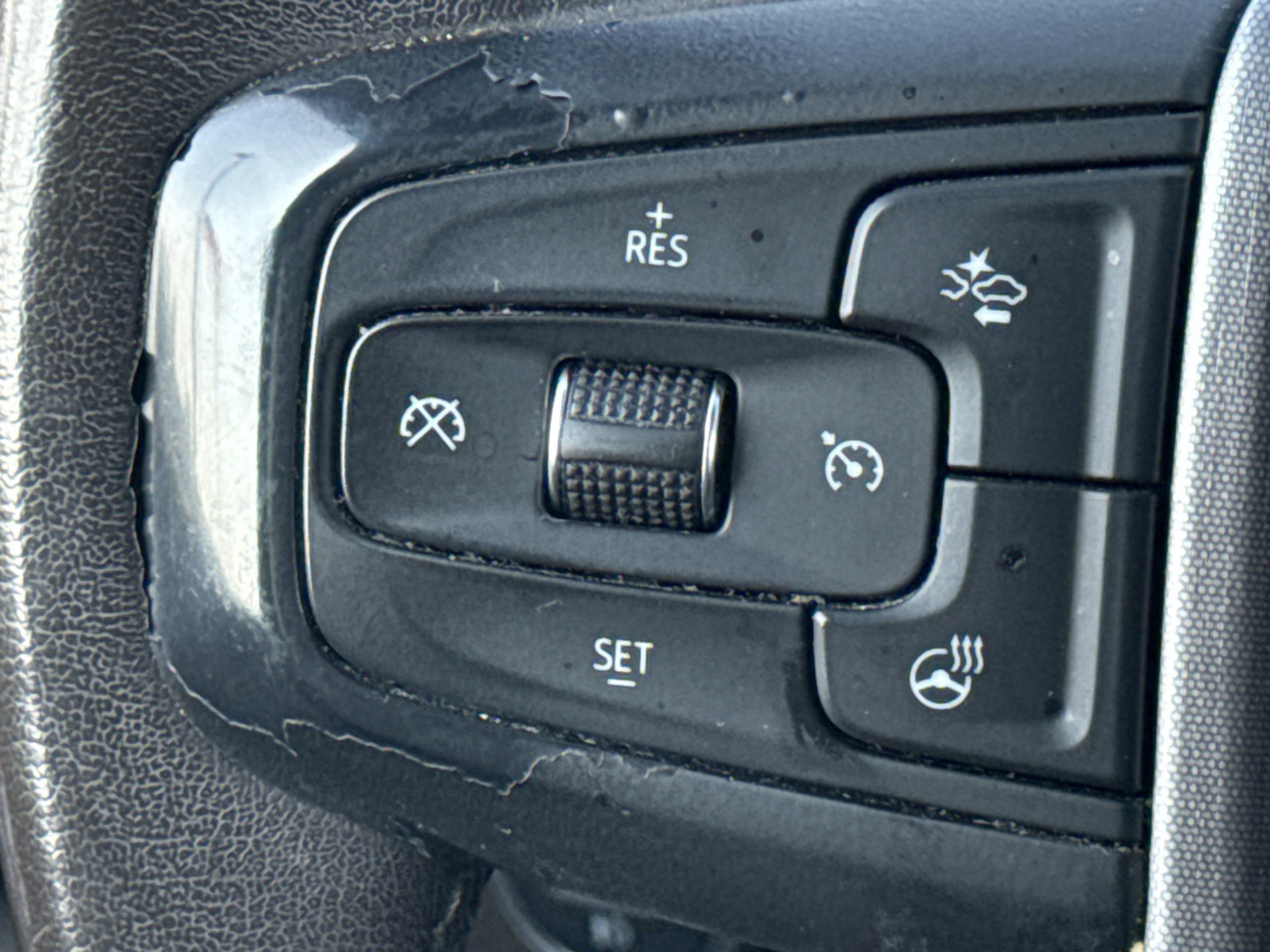 Used 2021 GMC Yukon XL SLT w/ SLT Luxury Plus Package AWD/4WD image 19