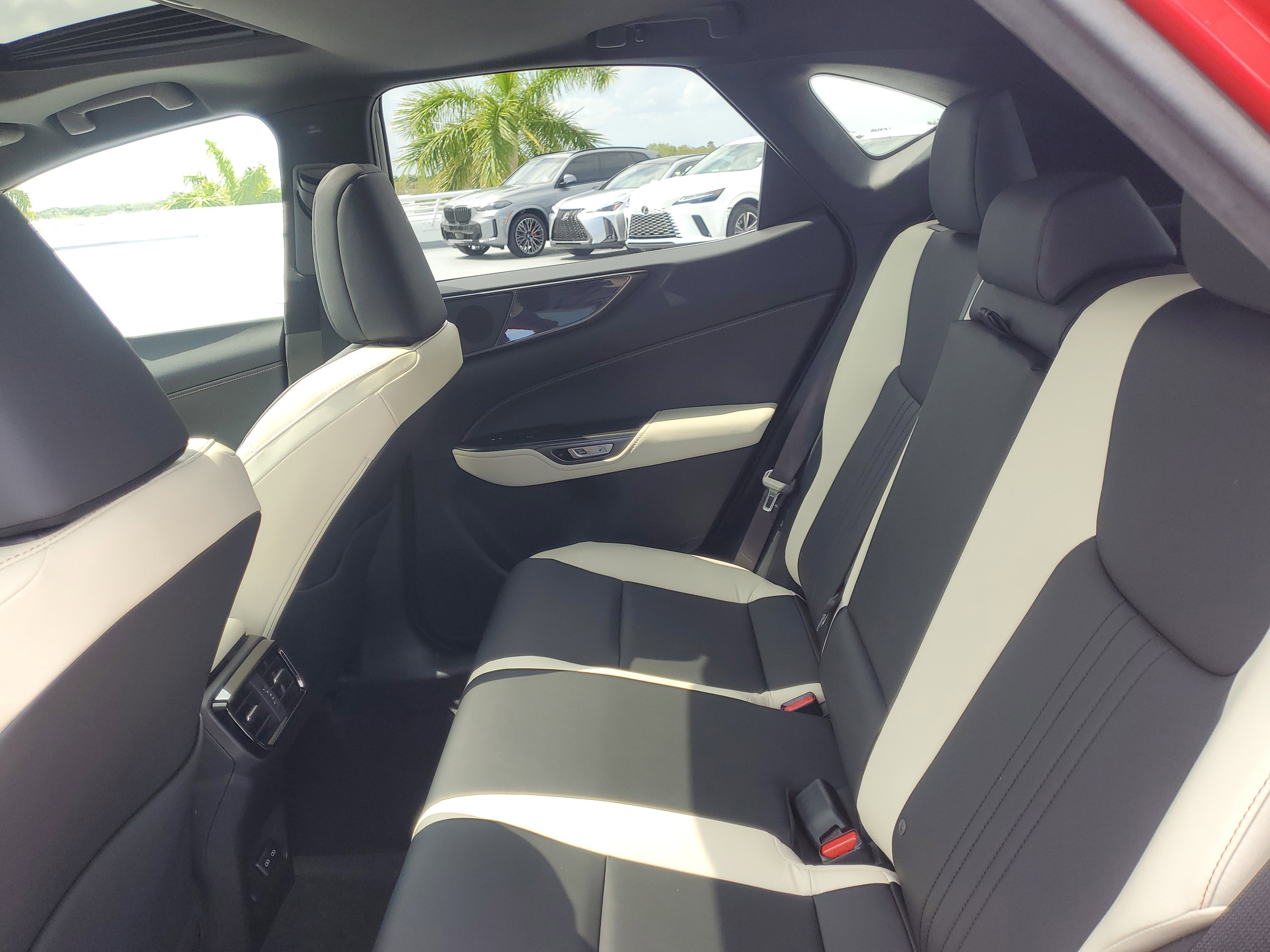 Used 2023 Lexus NX 350 AWD image 11