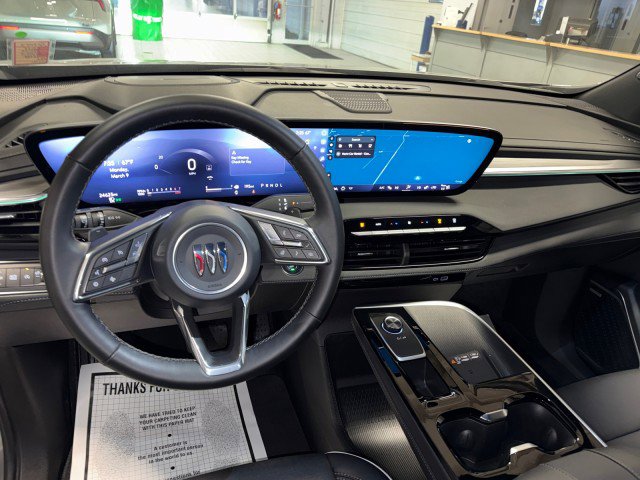 Used 2025 Buick Enclave Preferred FWD image 18