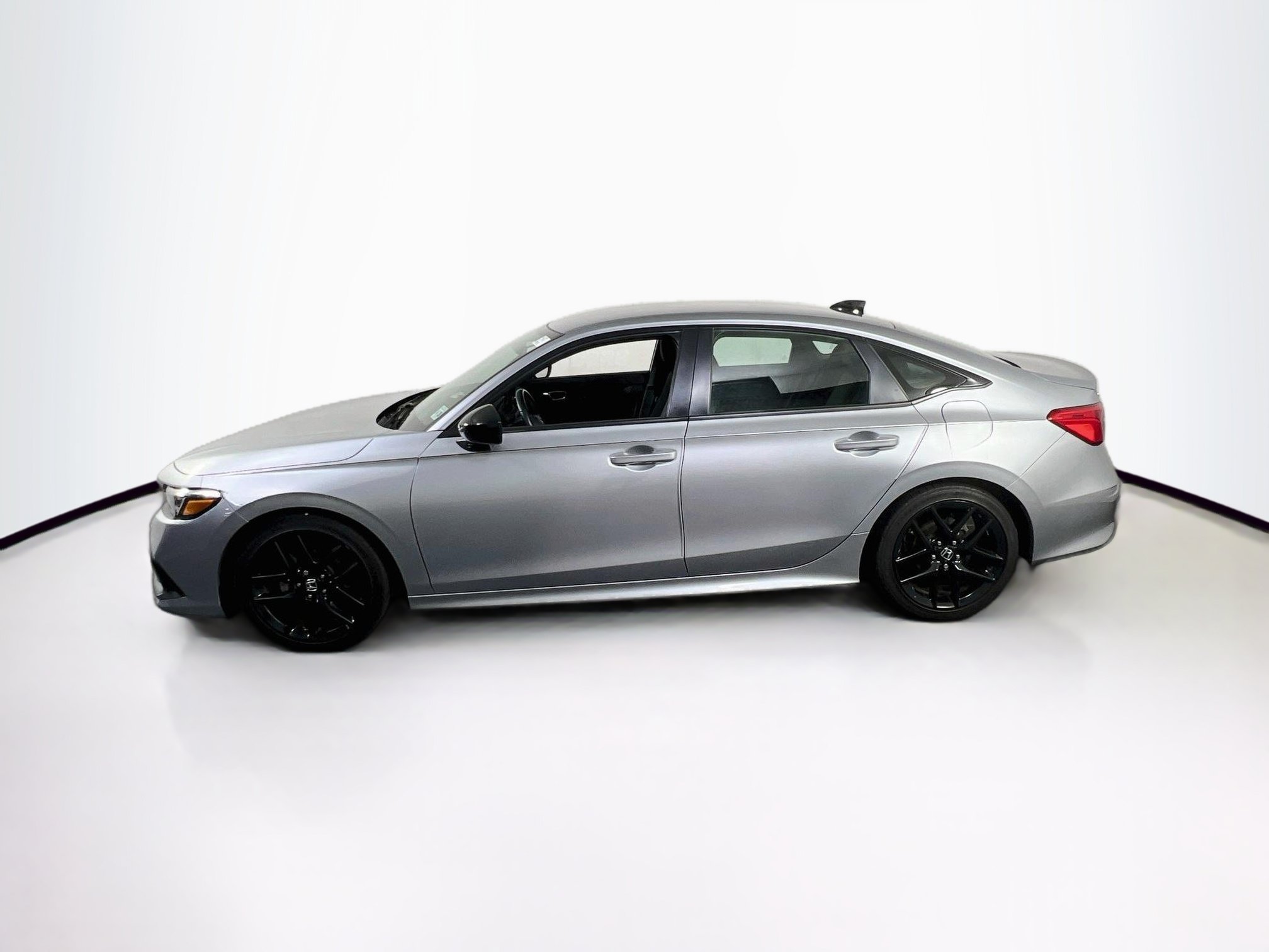Used 2023 Honda Civic Sport image 8