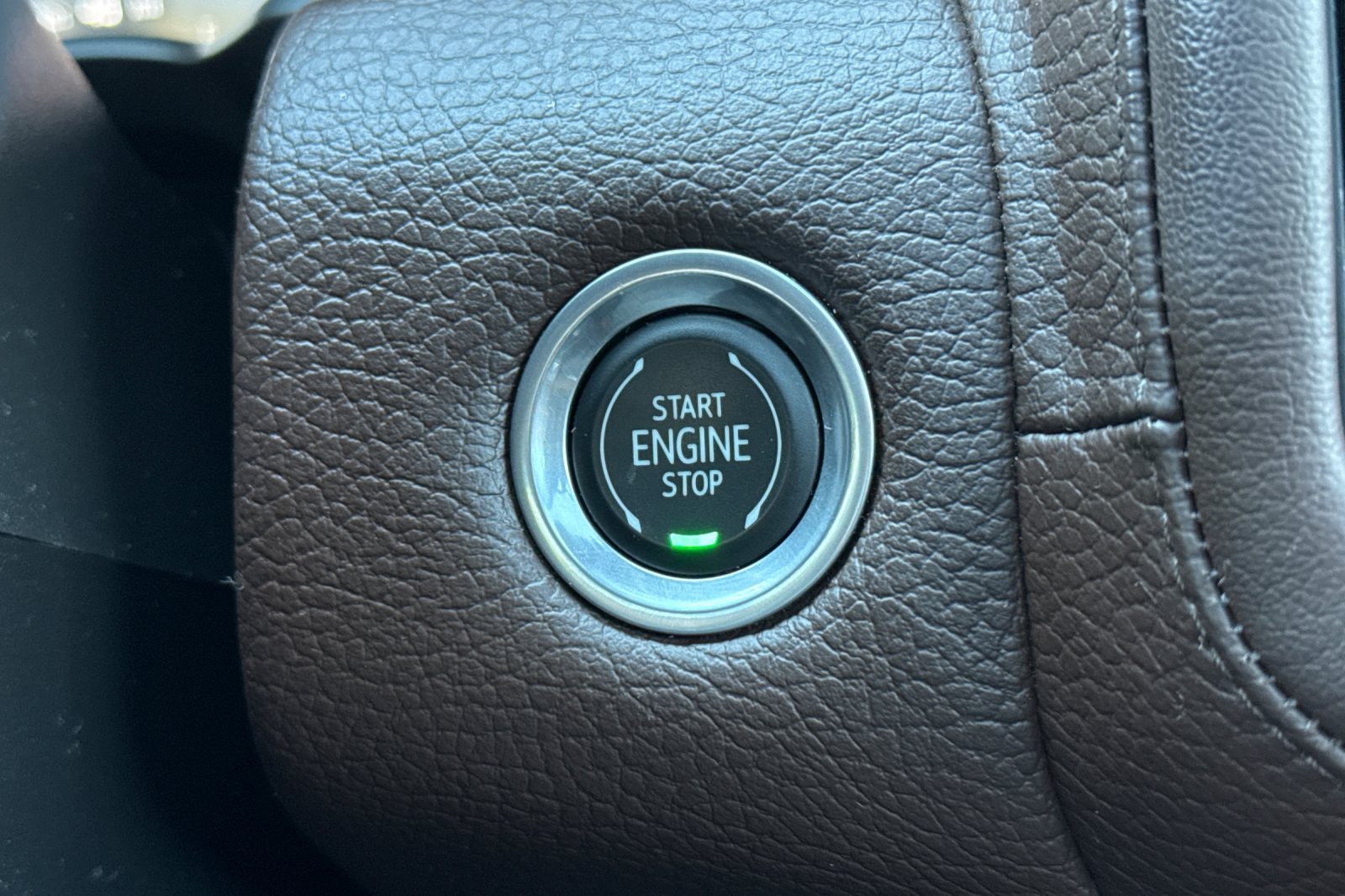 Used 2022 GMC Yukon Denali AWD/4WD image 29