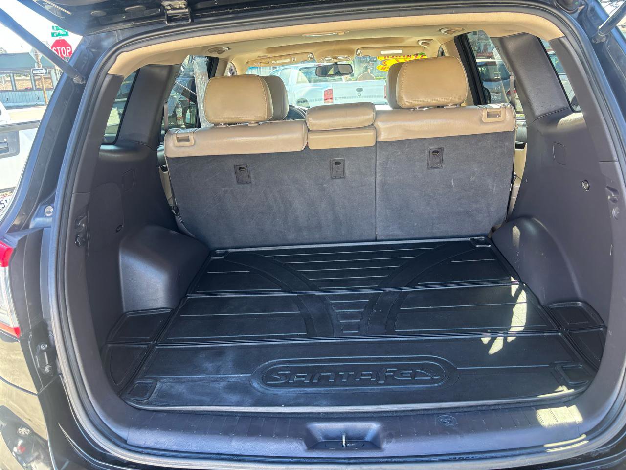 Used 2011 Hyundai Santa Fe Limited w/ Navigation Pkg 4 image 6