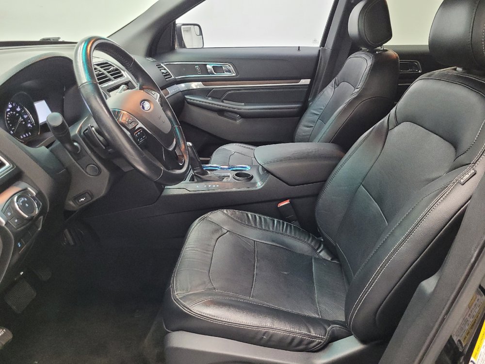 Used 2016 Ford Explorer Limited FWD image 17