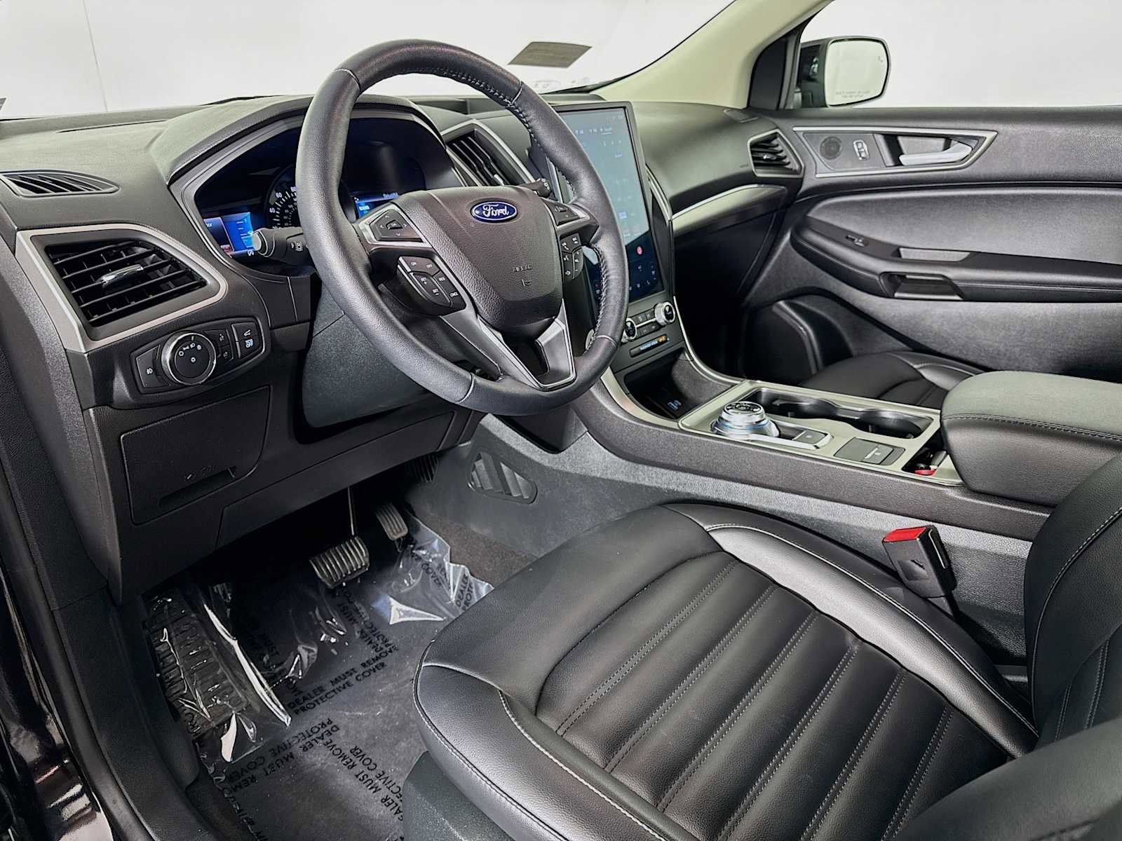 Used 2022 Ford Edge SEL w/ Convenience Package image 18