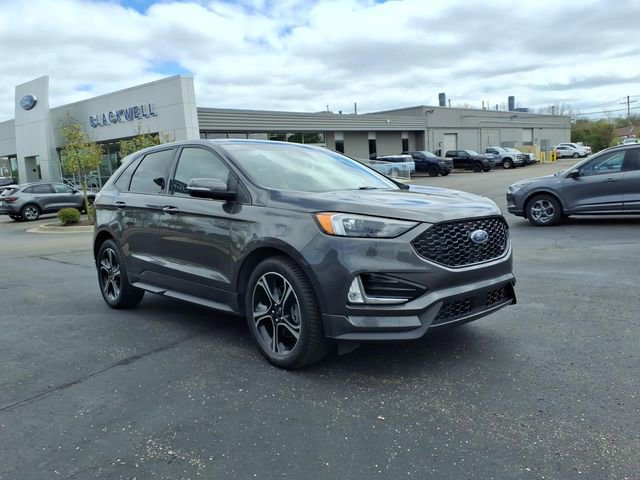 Used 2020 Ford Edge ST w/ Cold Weather Package AWD/4WD image 3
