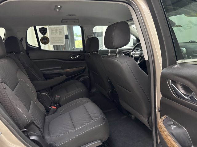 Used 2022 GMC Acadia SLE image 29