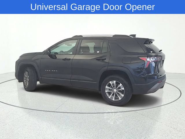 Used 2025 Chevrolet Equinox LT w/ Convenience Package II AWD/4WD image 3