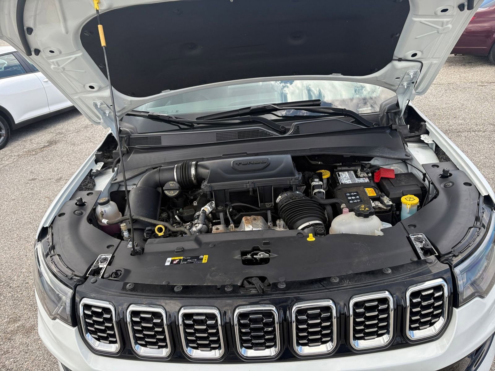 Used 2025 Jeep Compass Limited AWD/4WD image 32