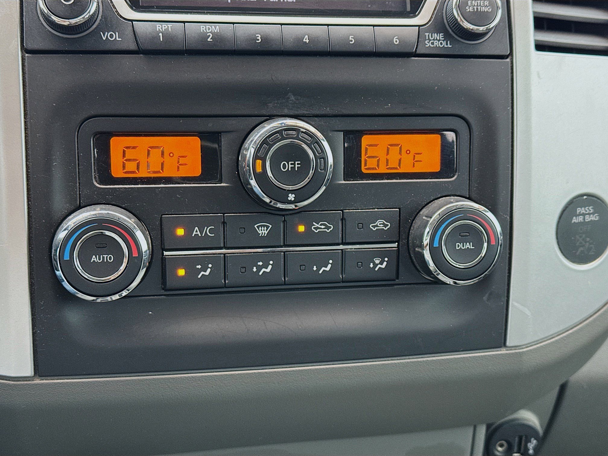 Used 2018 Nissan Frontier SV w/ Value Truck Package image 11