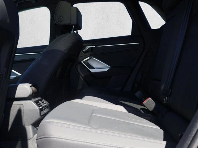 Used 2019 Audi Q3 2.0T Premium Plus image 26