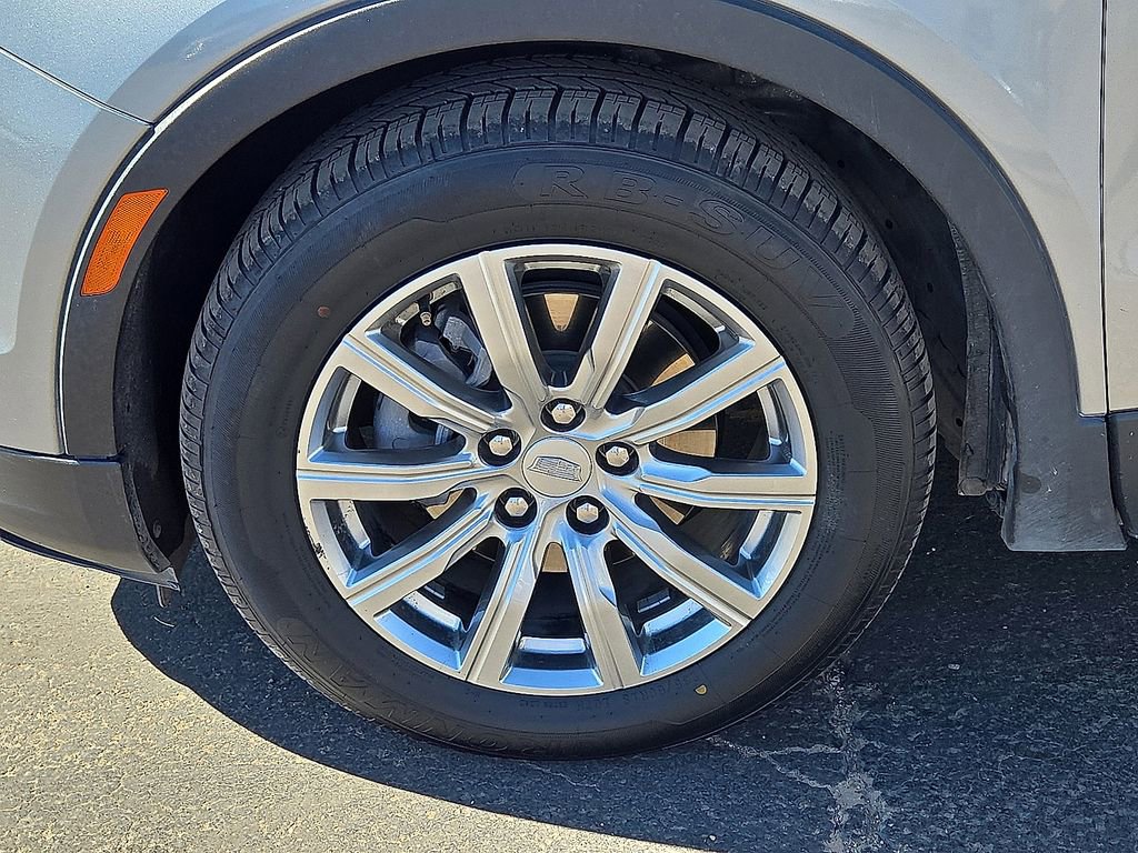 Used 2023 Cadillac XT4 Premium Luxury image 11