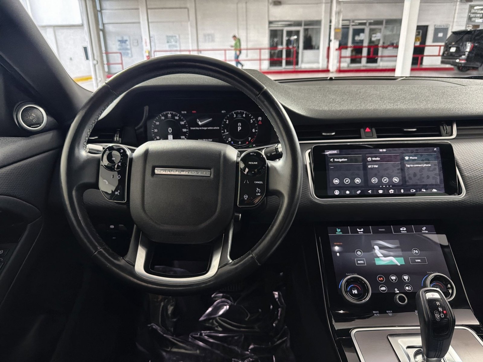 Used 2020 Land Rover Range Rover Evoque S image 16