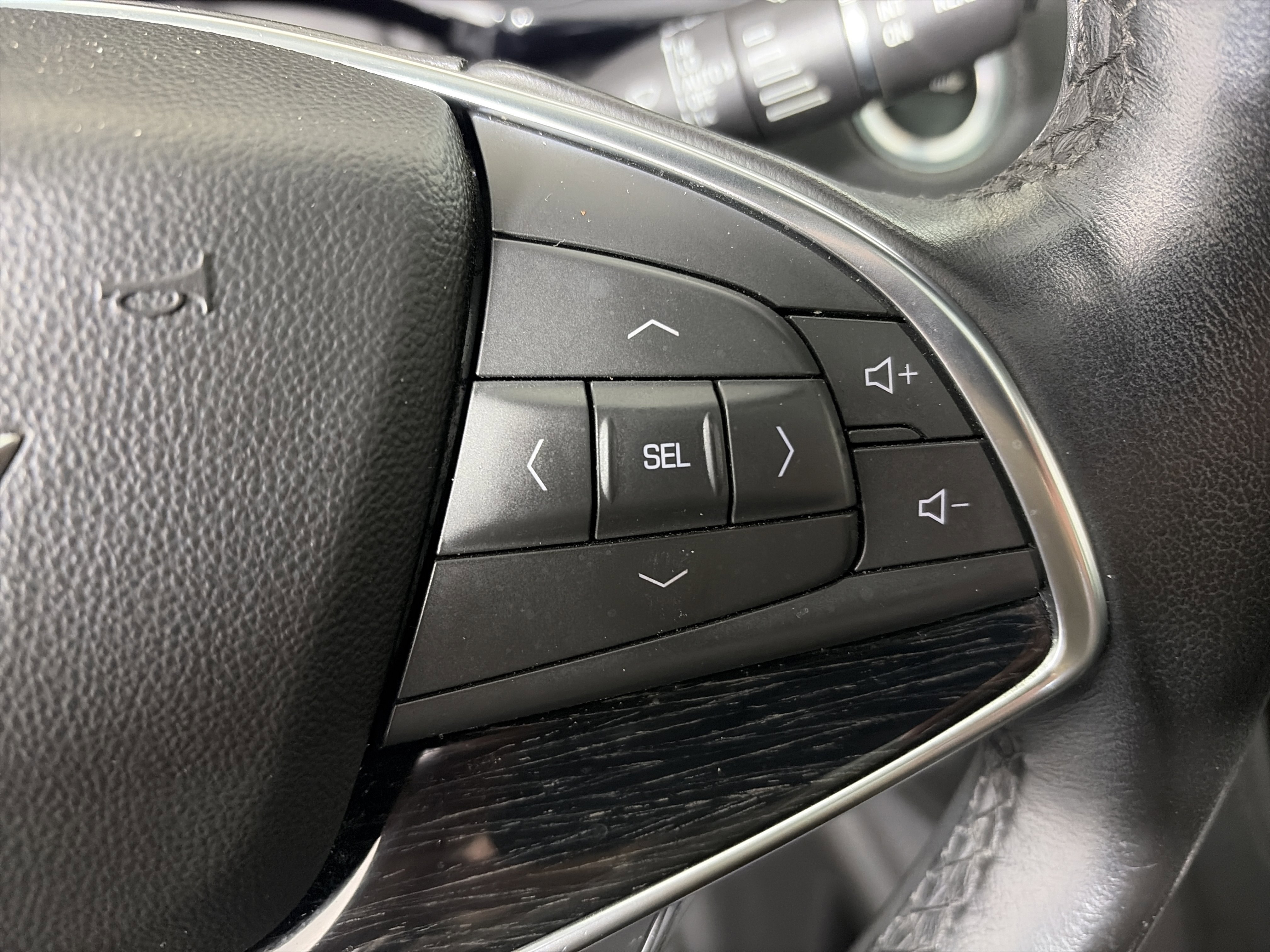 Used 2020 Cadillac XT5 Premium Luxury image 31