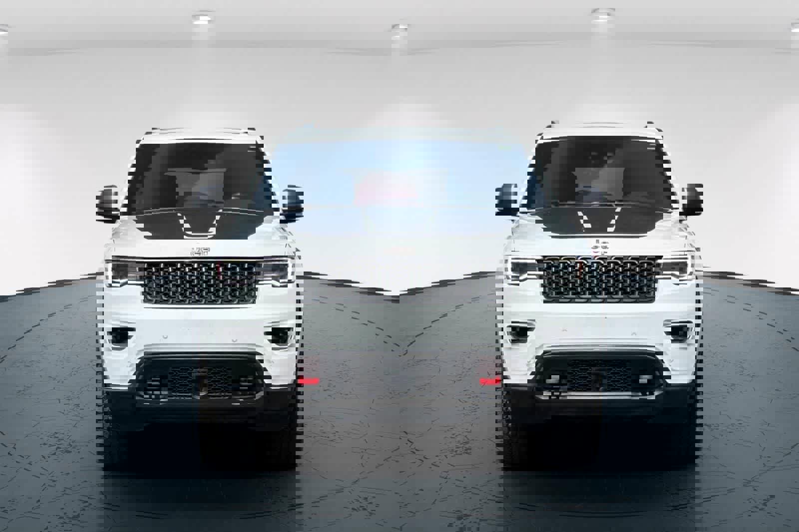 Used 2021 Jeep Grand Cherokee Trailhawk w/ Premium Lighting Group image 10