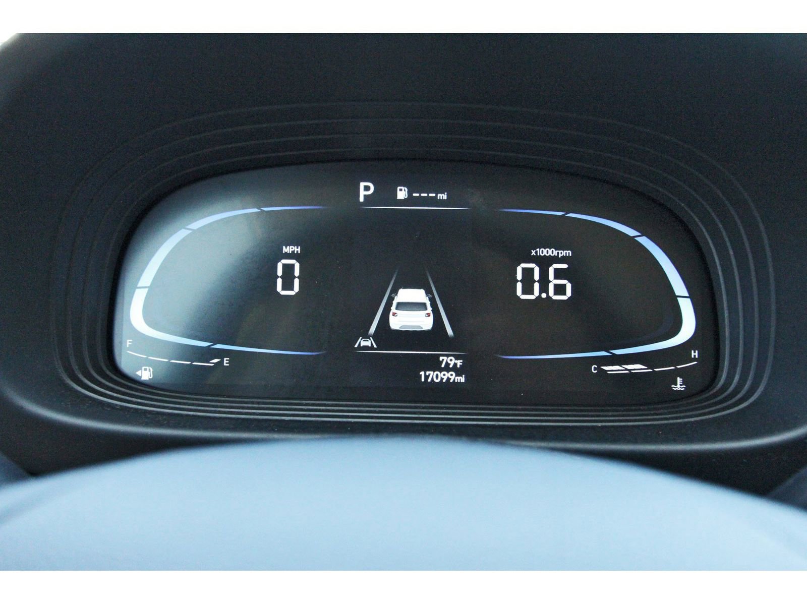 Used 2025 Hyundai Venue Limited image 17