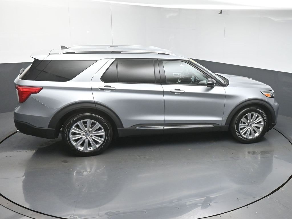Used 2022 Ford Explorer Limited w/ Equipment Group 301A image 49