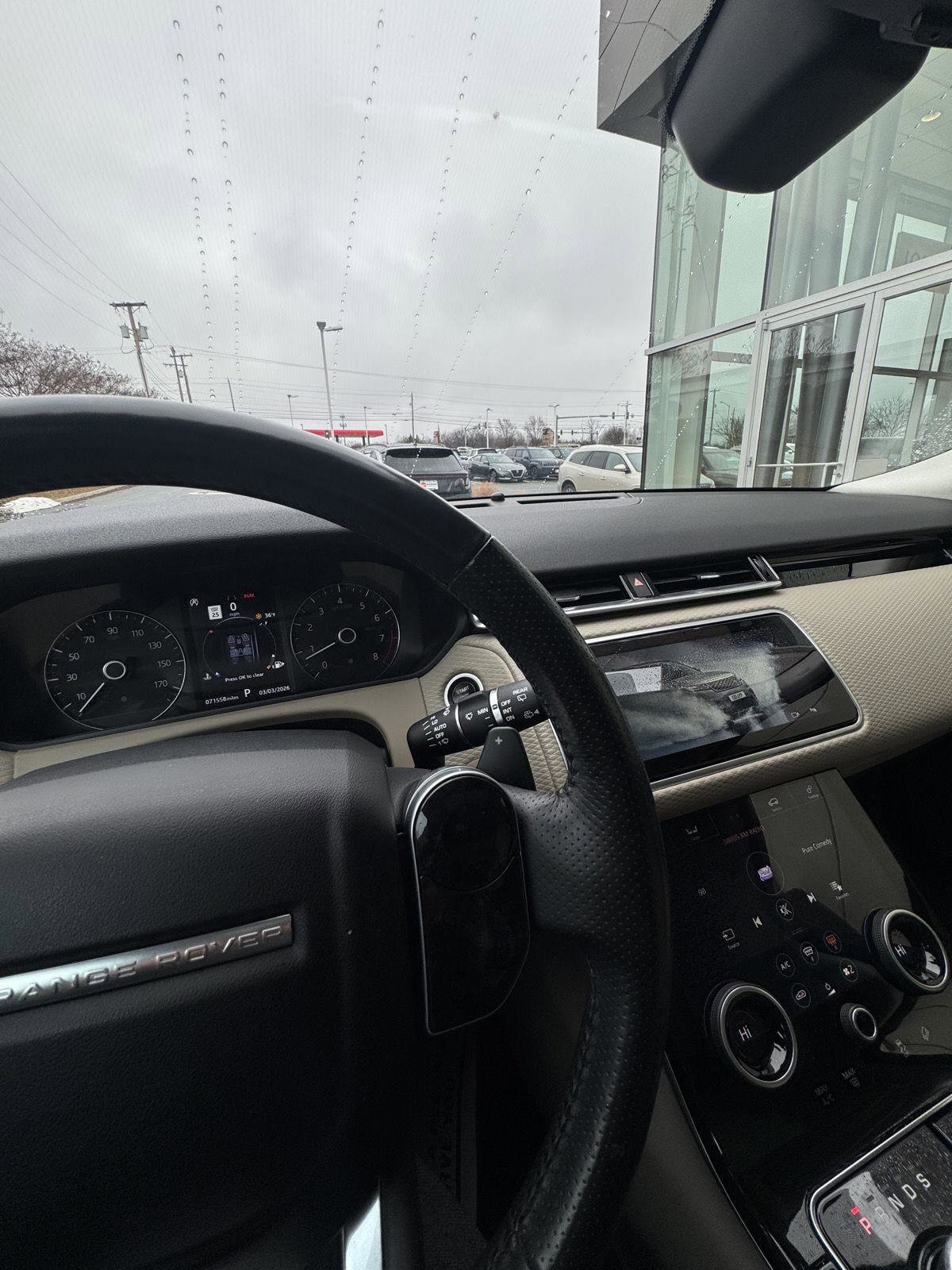 Used 2018 Land Rover Range Rover Velar S image 13