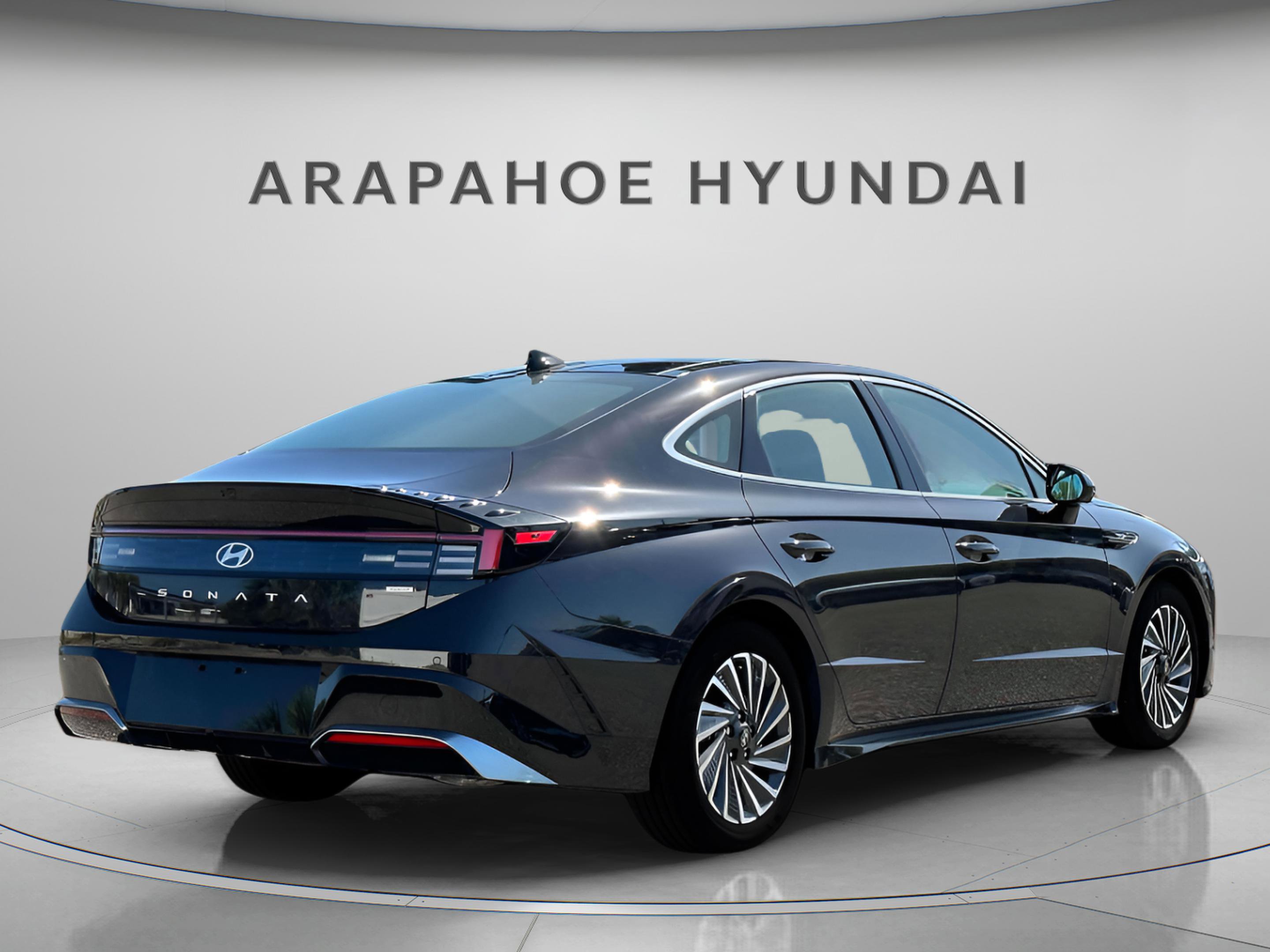 New 2025 Hyundai Sonata Limited image 6