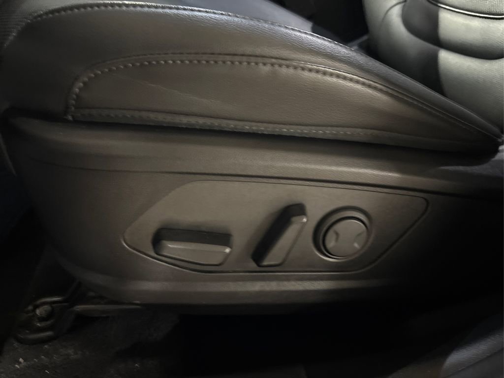 Used 2024 Hyundai Santa Cruz Night AWD/4WD image 38