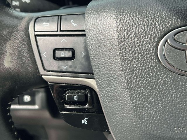 Used 2025 Toyota Camry SE w/ Convenience Package FWD image 20