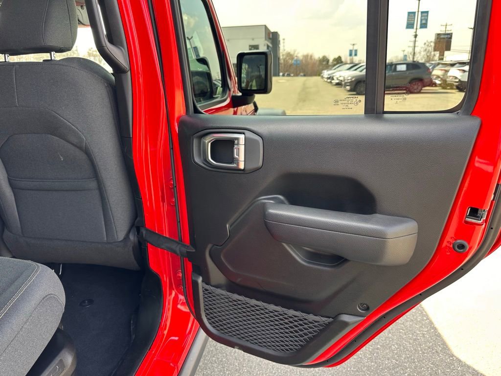 Used 2024 Jeep Wrangler Unlimited image 20