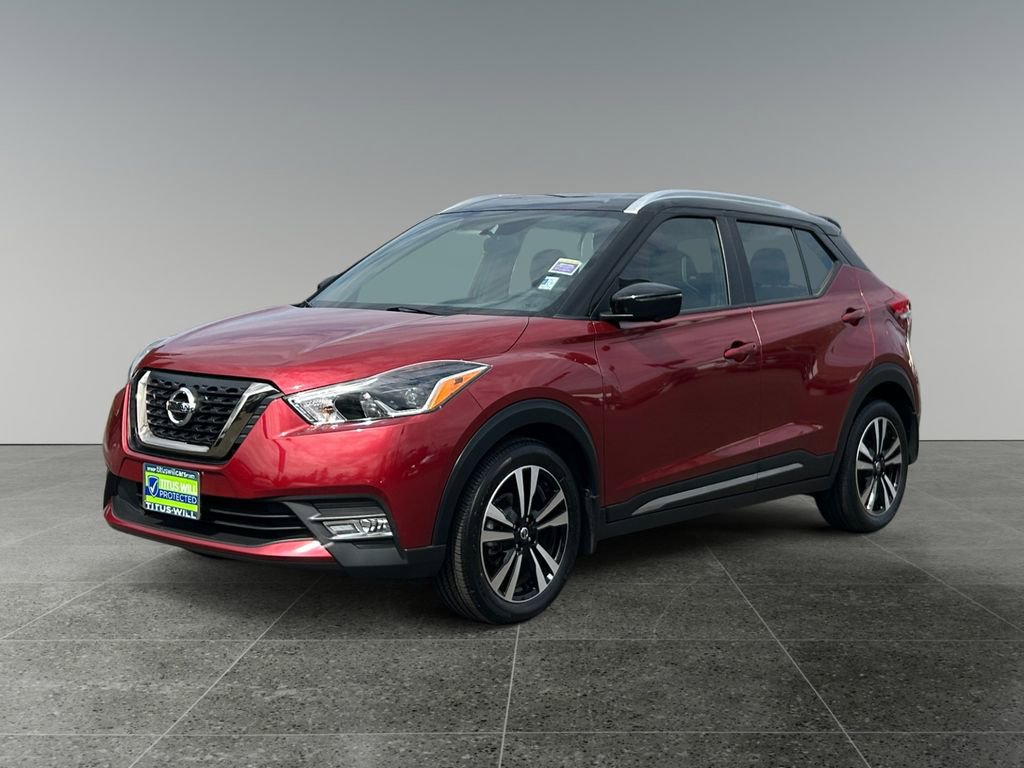Used 2019 Nissan Kicks SR w/ SR Premium Package image 3