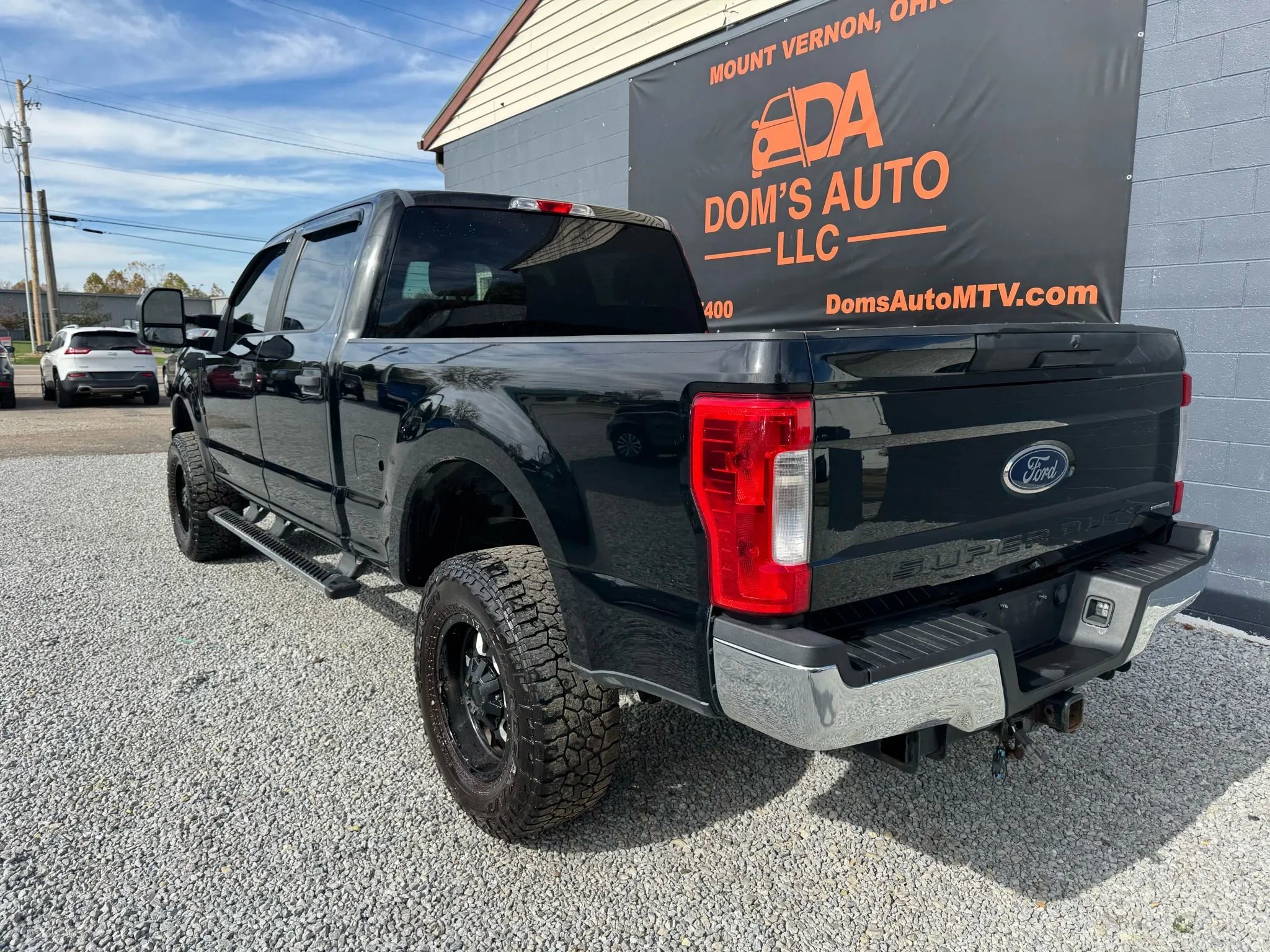 Used 2017 Ford F250 XL w/ STX Appearance Package image 2