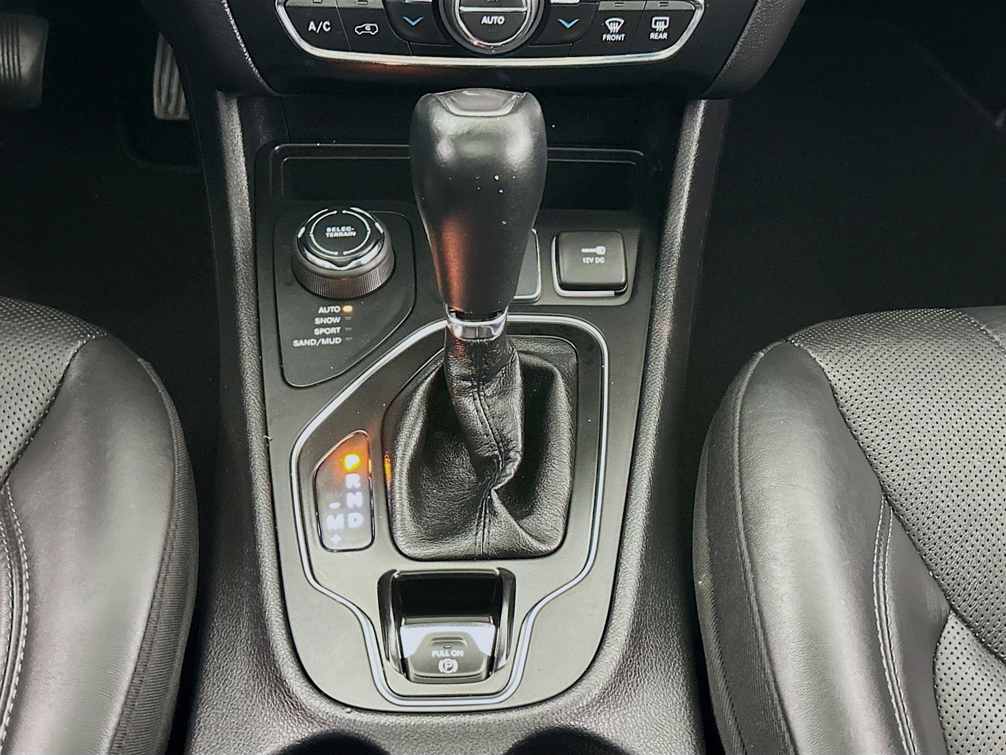 Used 2020 Jeep Cherokee Limited image 14