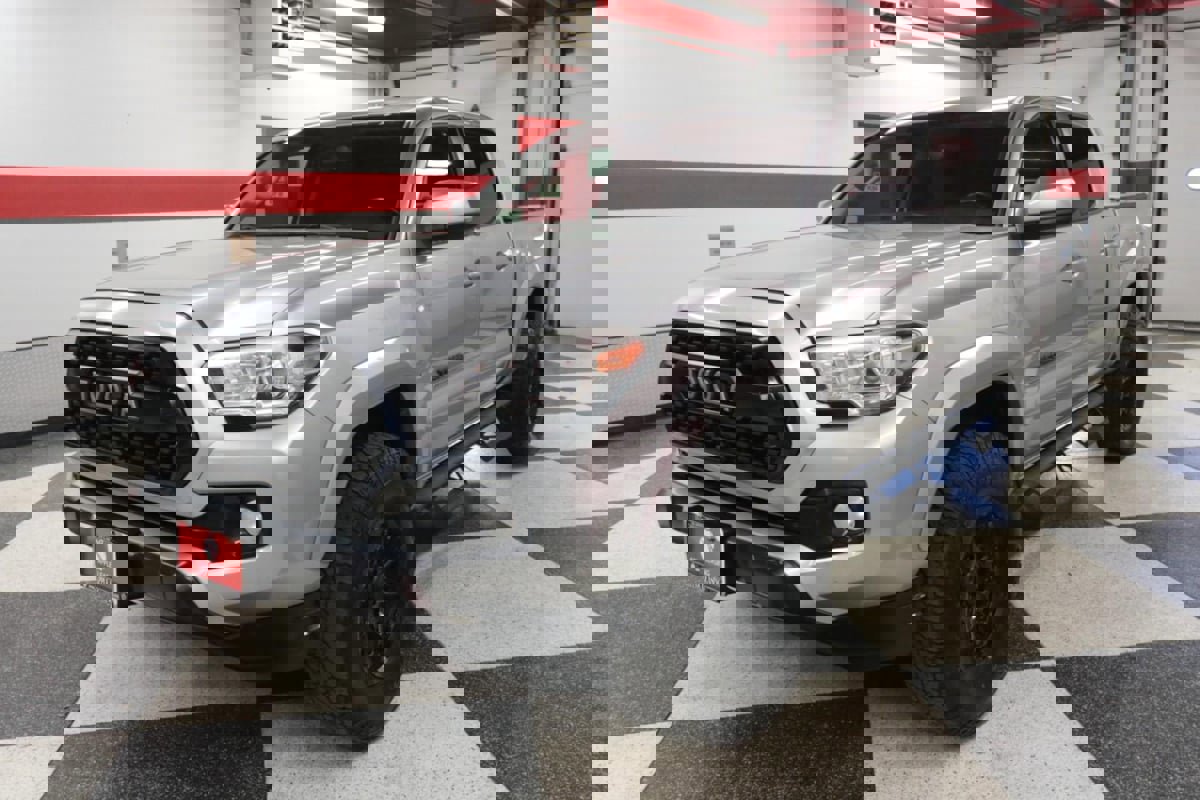 Used 2018 Toyota Tacoma SR5 image 5