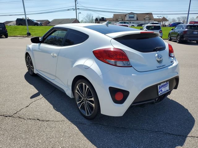 Used 2016 Hyundai Veloster Turbo image 3