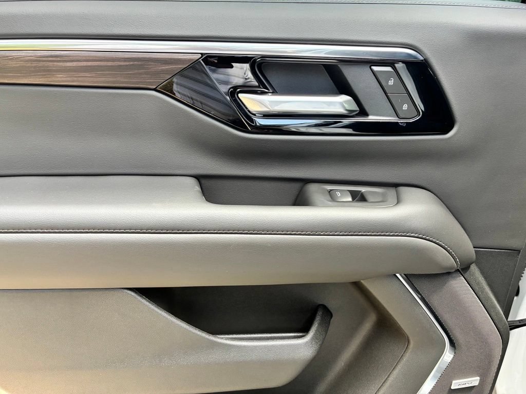 New 2026 Chevrolet Tahoe Z71 w/ Z71 Off-Road Package AWD/4WD image 17