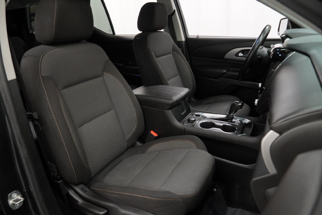 Used 2018 Chevrolet Traverse LT AWD/4WD image 41
