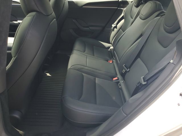 Used 2024 Tesla Model S image 25