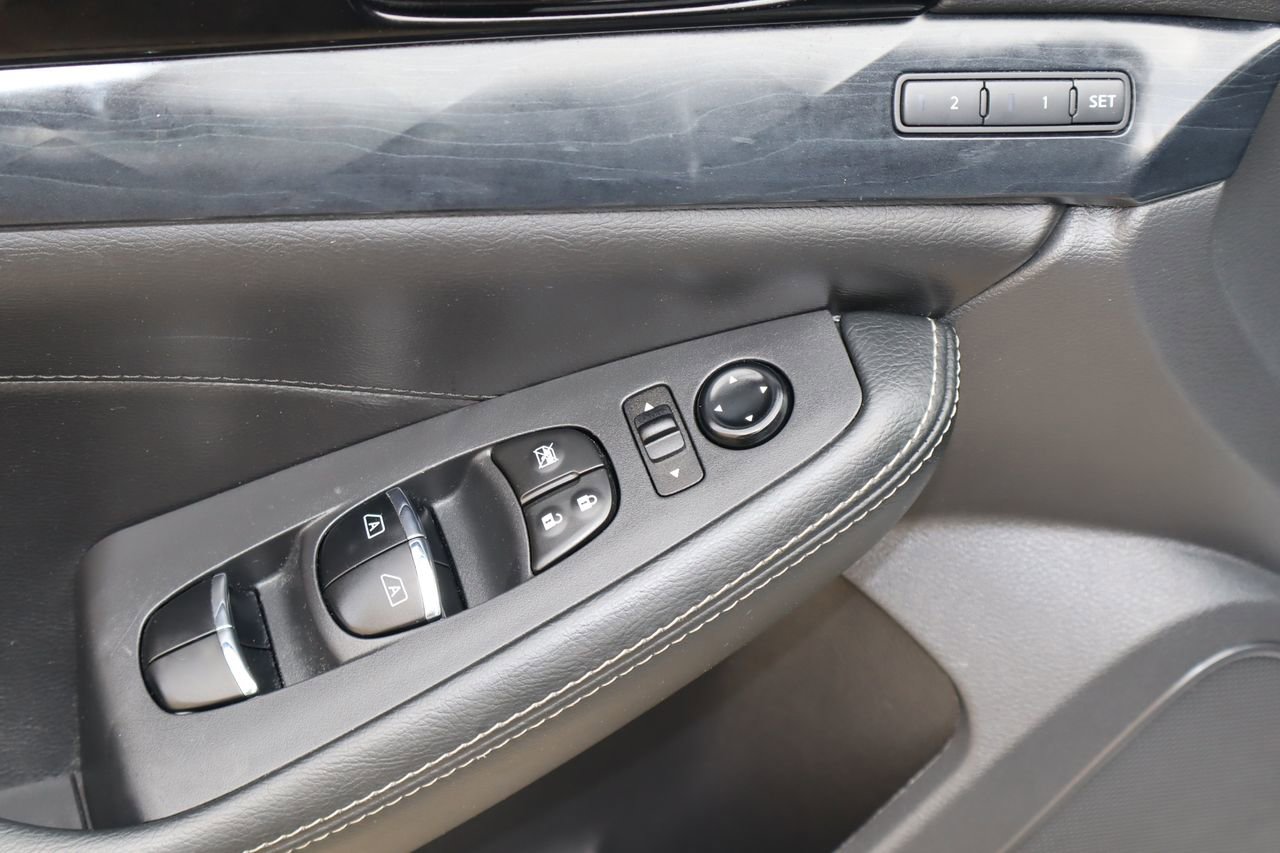 Used 2022 Nissan Maxima Platinum w/ Sport Mat Group FWD image 23